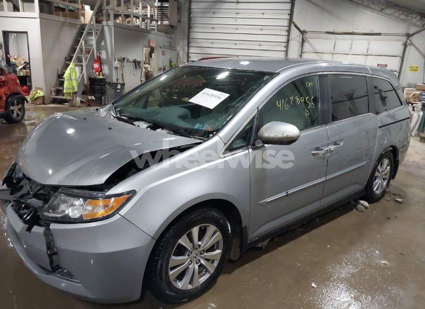 Photo 2 of 2016 Honda Odyssey EX (VIN 5FNRL5H47GB087801)