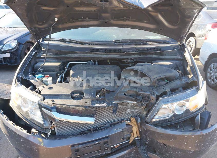 Photo 10 of 2016 Honda Odyssey EX (VIN 5FNRL5H47GB126726)