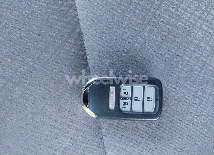 Photo 11 of 2016 Honda Odyssey EX (VIN 5FNRL5H47GB126726)
