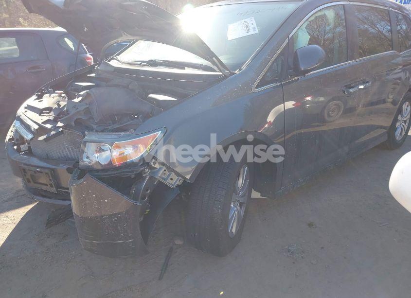 Photo 2 of 2016 Honda Odyssey EX (VIN 5FNRL5H47GB126726)