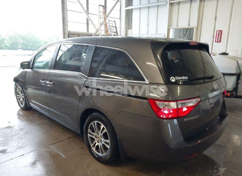 Photo 3 of 2011 Honda Odyssey EX (VIN 5FNRL5H48BB081871)
