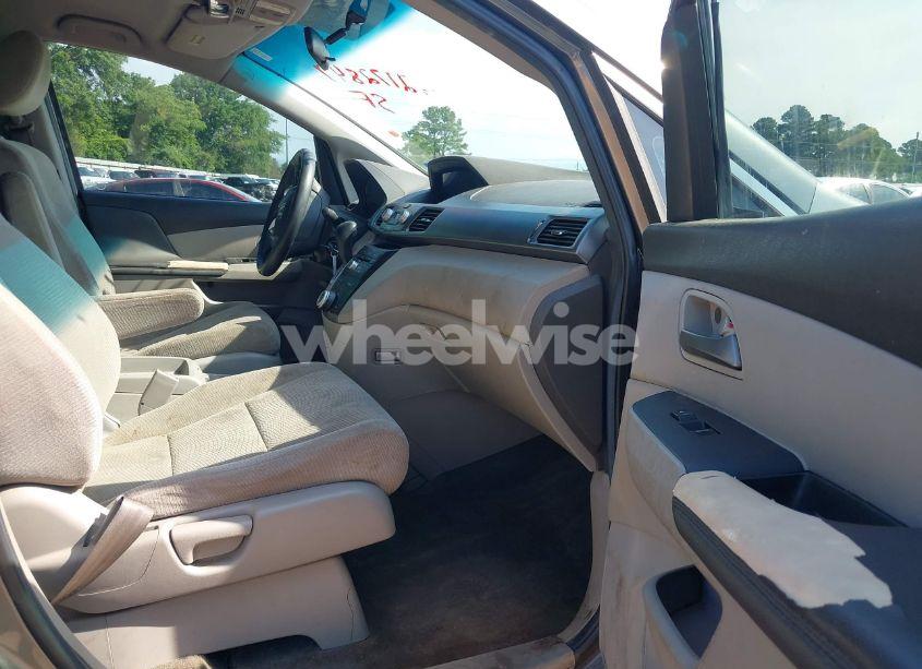 Photo 5 of 2012 Honda Odyssey EX (VIN 5FNRL5H48CB004967)