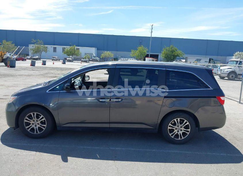 Photo 15 of 2013 Honda Odyssey EX (VIN 5FNRL5H48DB061283)