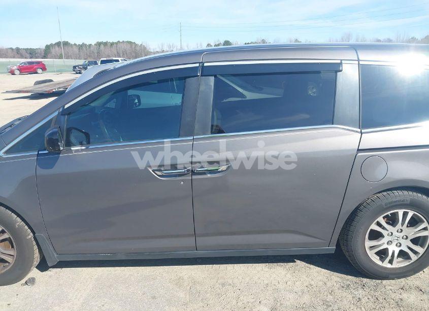 Photo 14 of 2013 Honda Odyssey EX (VIN 5FNRL5H48DB076527)