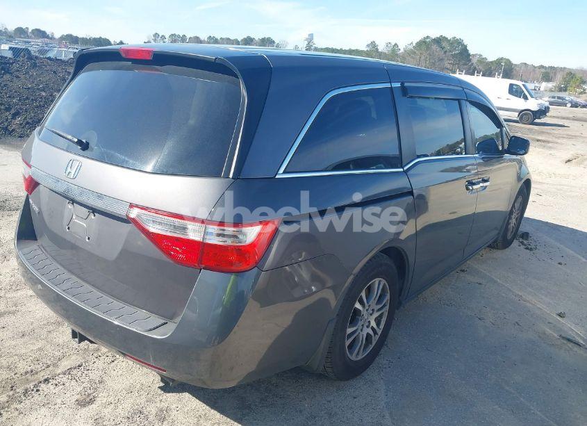 Photo 4 of 2013 Honda Odyssey EX (VIN 5FNRL5H48DB076527)