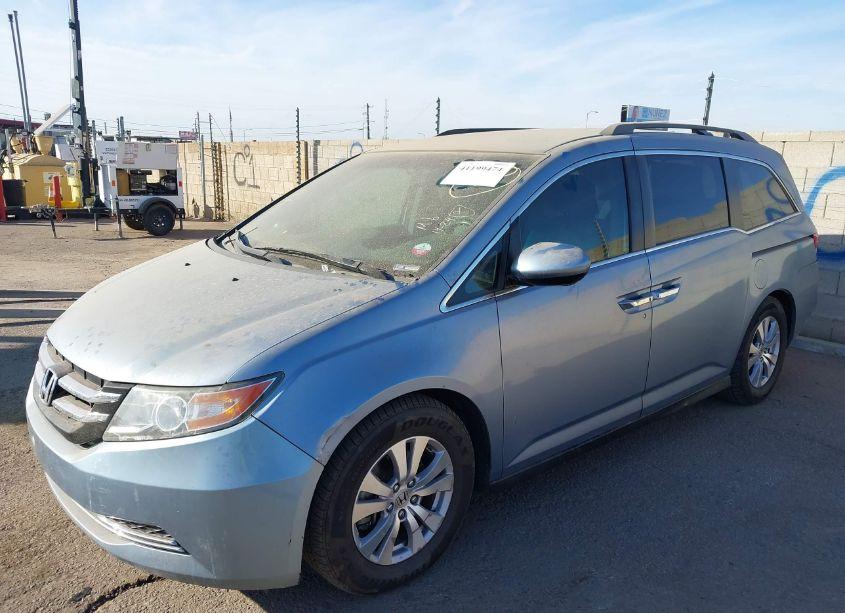 Photo 2 of 2014 Honda Odyssey EX (VIN 5FNRL5H48EB103842)