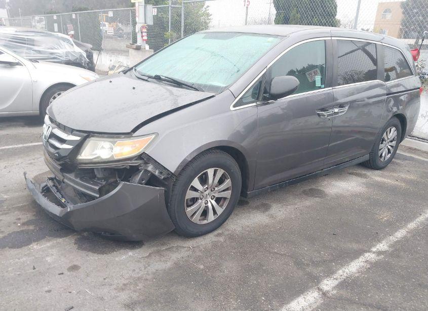 Photo 2 of 2015 Honda Odyssey EX (VIN 5FNRL5H48FB023393)