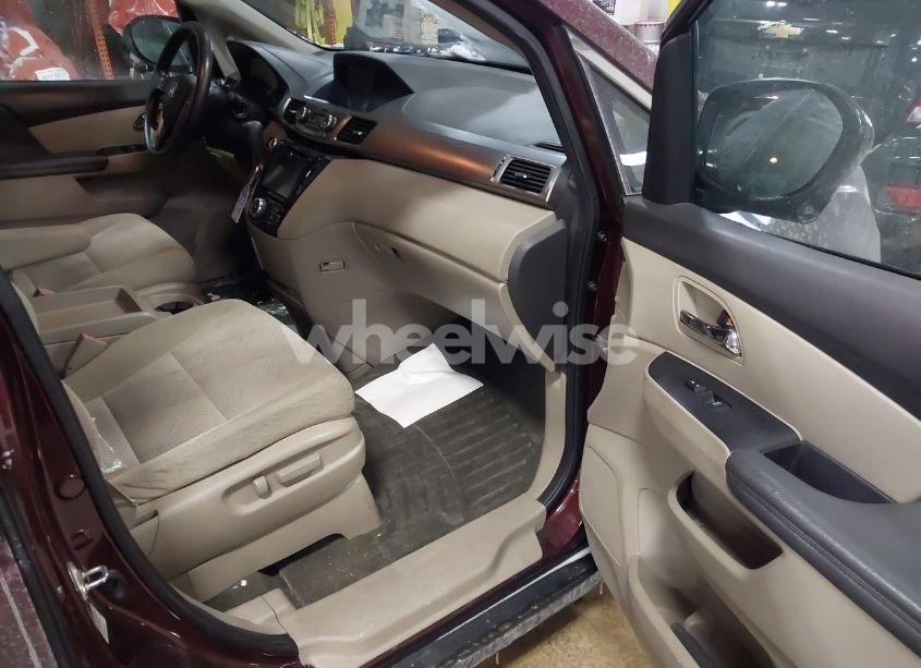 Photo 5 of 2015 Honda Odyssey EX (VIN 5FNRL5H48FB111747)