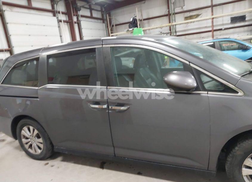 Photo 13 of 2016 Honda Odyssey EX (VIN 5FNRL5H48GB075415)