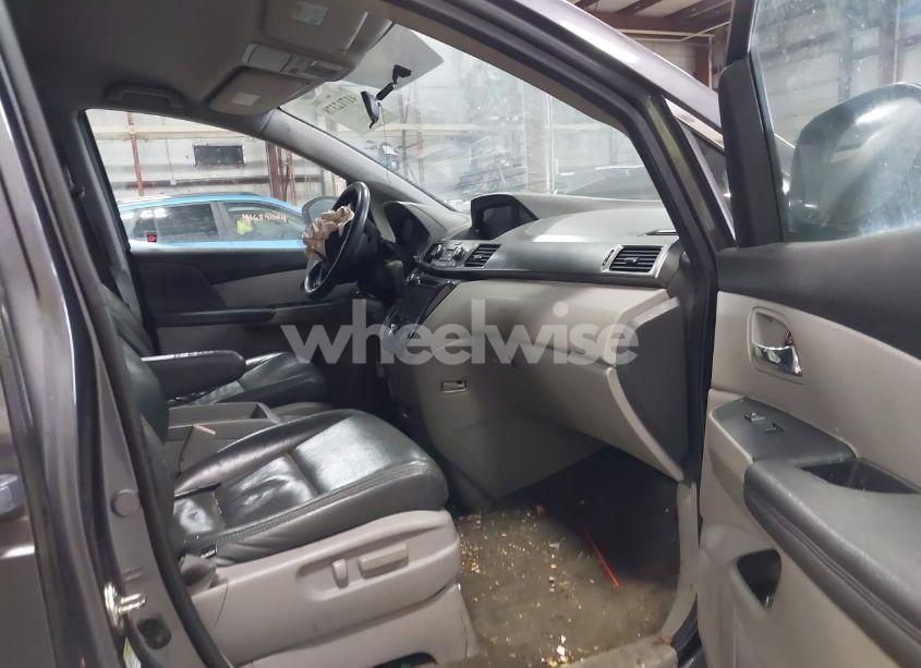 Photo 5 of 2016 Honda Odyssey EX (VIN 5FNRL5H48GB075415)