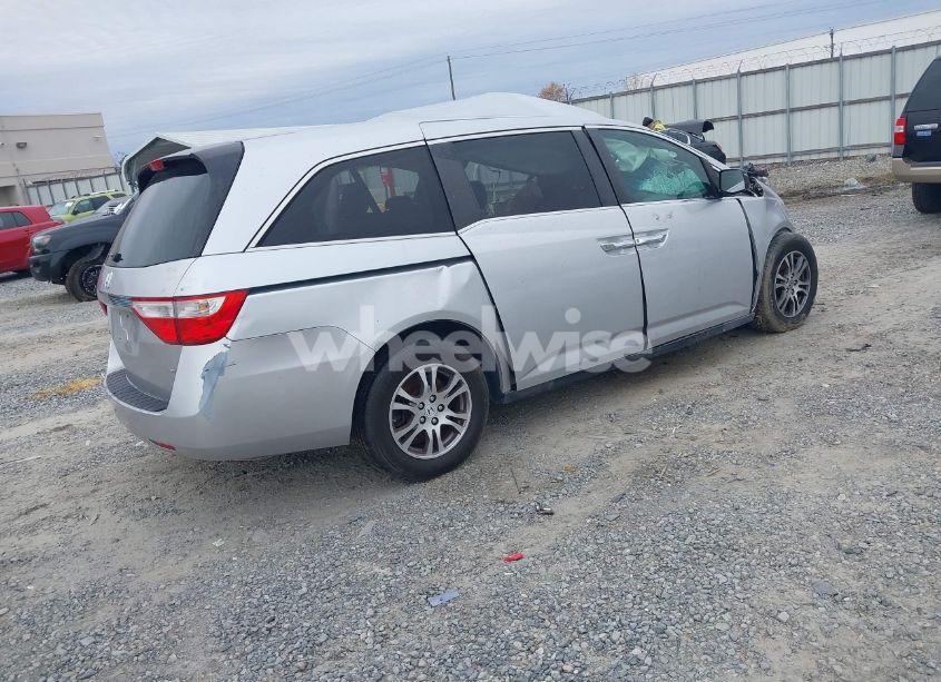 Photo 4 of 2011 Honda Odyssey EX (VIN 5FNRL5H49BB010663)