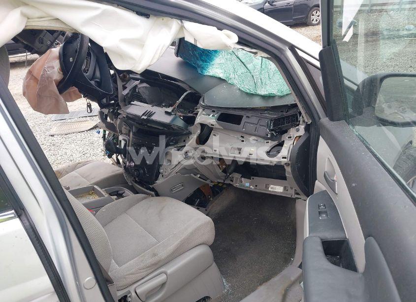 Photo 5 of 2011 Honda Odyssey EX (VIN 5FNRL5H49BB010663)