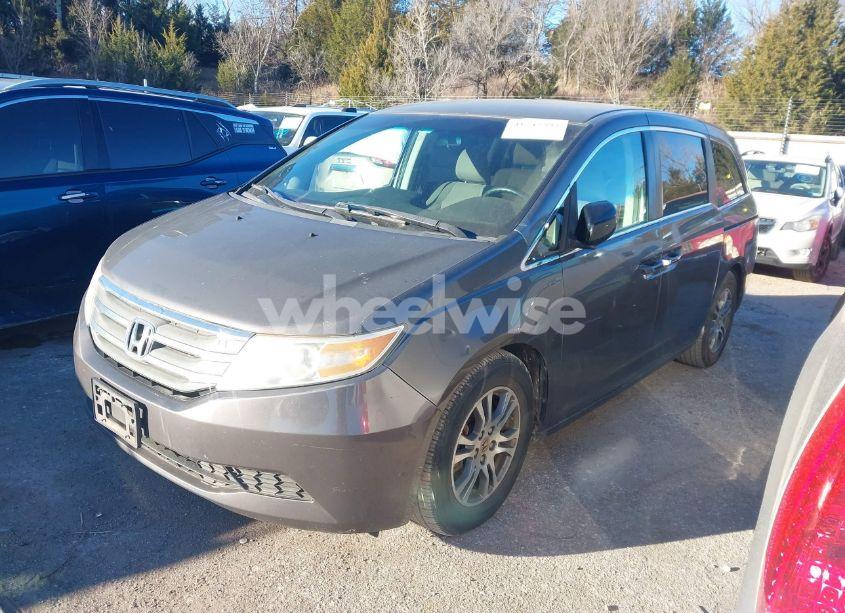 Photo 2 of 2011 Honda Odyssey EX (VIN 5FNRL5H49BB046921)