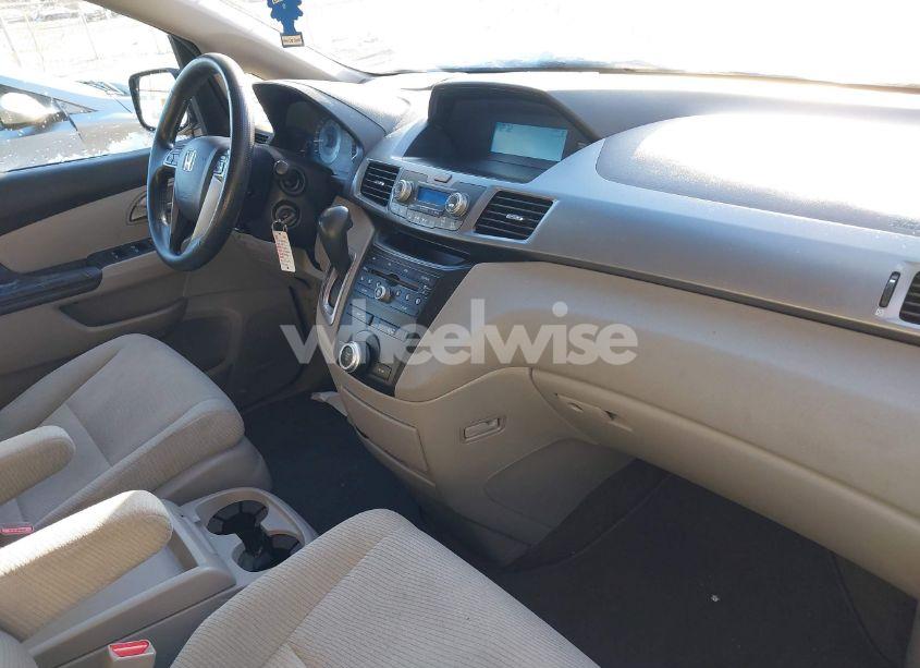 Photo 5 of 2011 Honda Odyssey EX (VIN 5FNRL5H49BB057210)
