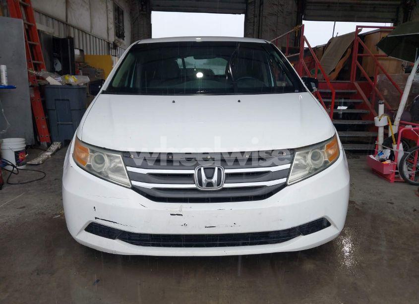 Photo 12 of 2011 Honda Odyssey EX (VIN 5FNRL5H49BB099747)