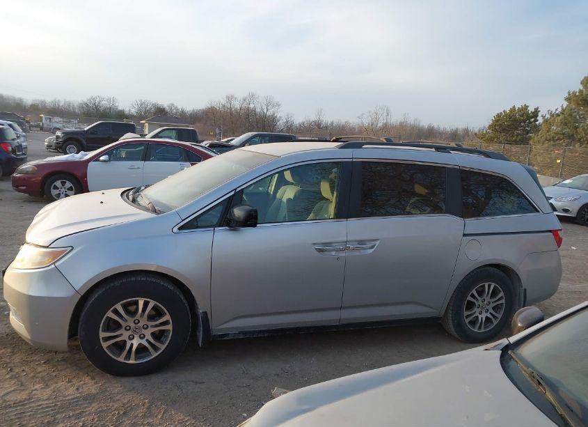 Photo 14 of 2011 Honda Odyssey EX (VIN 5FNRL5H49BB101481)