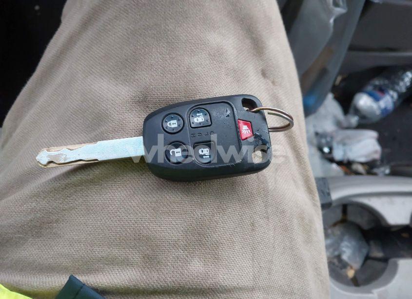 Photo 11 of 2012 Honda Odyssey EX (VIN 5FNRL5H49CB021714)