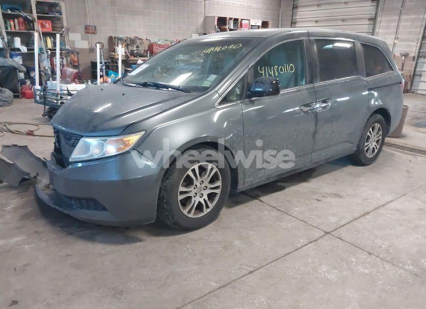 Photo 2 of 2012 Honda Odyssey EX (VIN 5FNRL5H49CB021728)