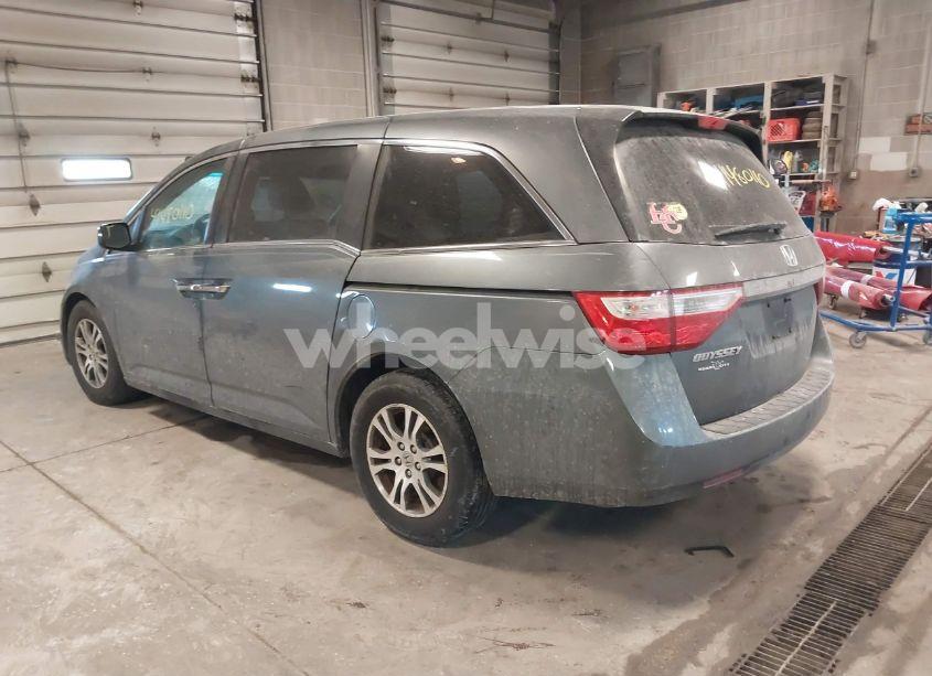 Photo 3 of 2012 Honda Odyssey EX (VIN 5FNRL5H49CB021728)