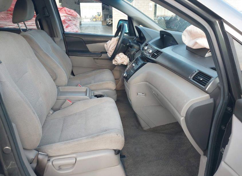 Photo 5 of 2013 Honda Odyssey EX (VIN 5FNRL5H49DB027532)
