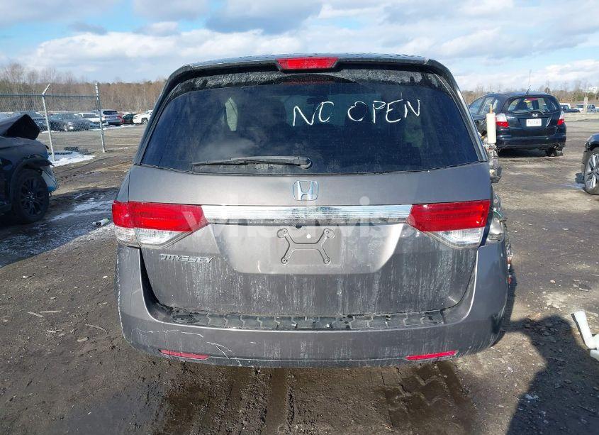 Photo 3 of 2014 Honda Odyssey EX (VIN 5FNRL5H49EB069541)