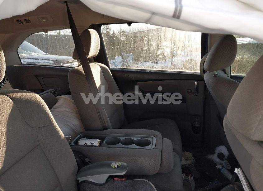 Photo 8 of 2015 Honda Odyssey EX (VIN 5FNRL5H49FB050621)