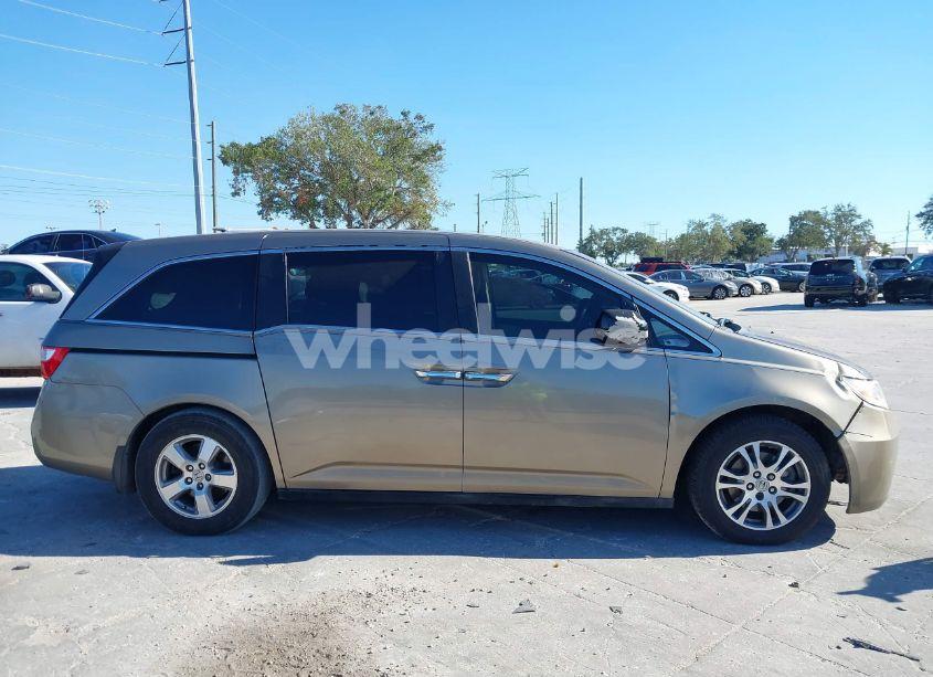 Photo 13 of 2011 Honda Odyssey EX (VIN 5FNRL5H4XBB062884)