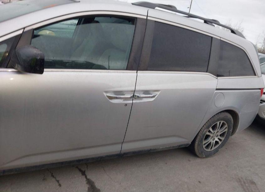 Photo 14 of 2011 Honda Odyssey EX (VIN 5FNRL5H4XBB063288)