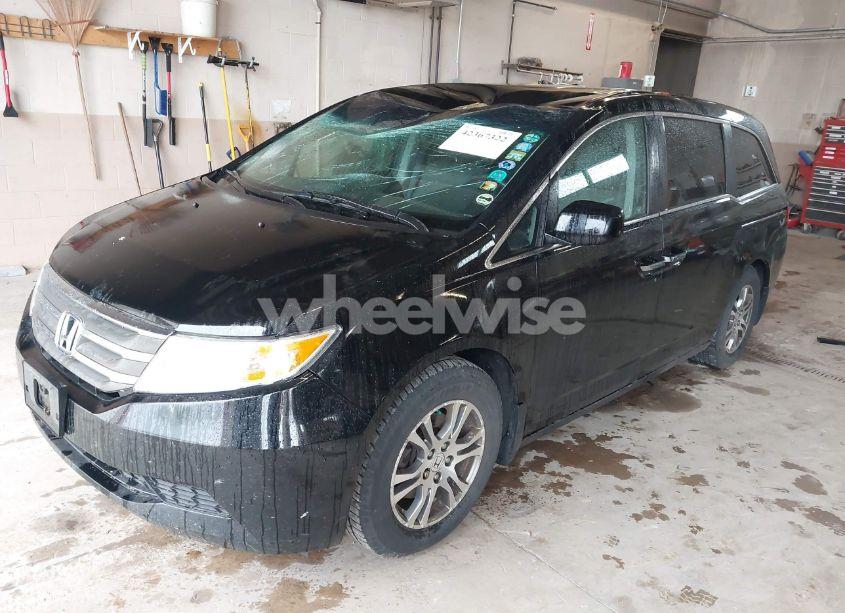 Photo 2 of 2012 Honda Odyssey EX (VIN 5FNRL5H4XCB017557)