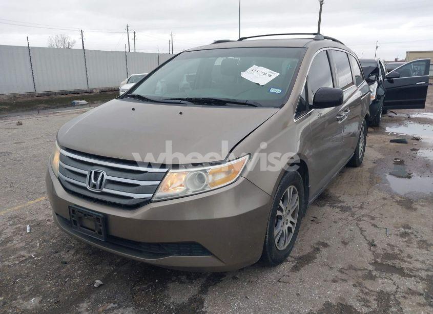 Photo 2 of 2012 Honda Odyssey EX (VIN 5FNRL5H4XCB024301)