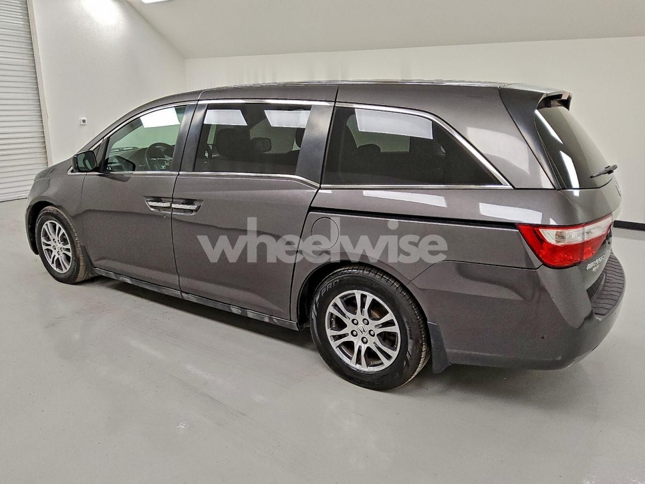 Photo 2 of 2012 HONDA ODYSSEY EX (VIN 5FNRL5H4XCB094235)