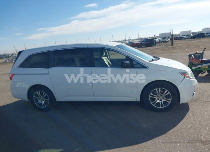 Photo 13 of 2013 Honda Odyssey EX (VIN 5FNRL5H4XDB046350)
