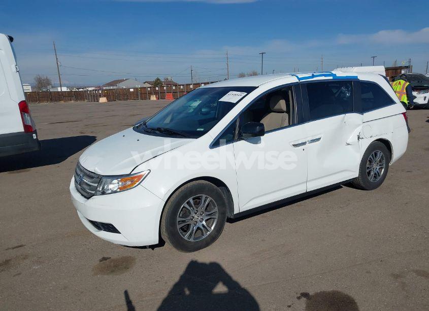 Photo 2 of 2013 Honda Odyssey EX (VIN 5FNRL5H4XDB046350)