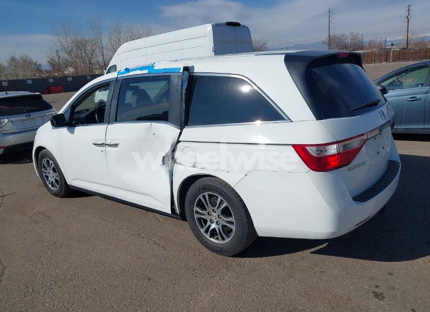 Photo 3 of 2013 Honda Odyssey EX (VIN 5FNRL5H4XDB046350)