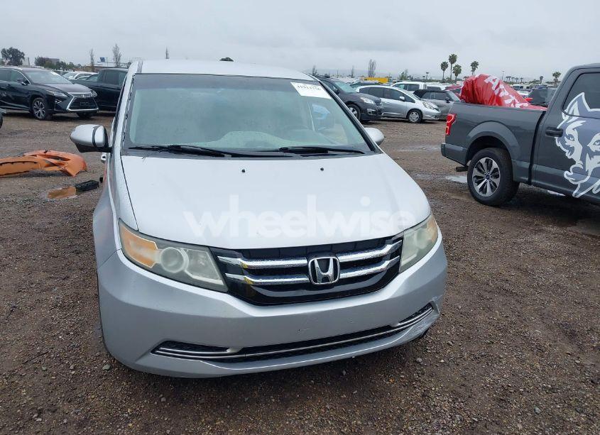 Photo 11 of 2014 Honda Odyssey EX (VIN 5FNRL5H4XEB048990)