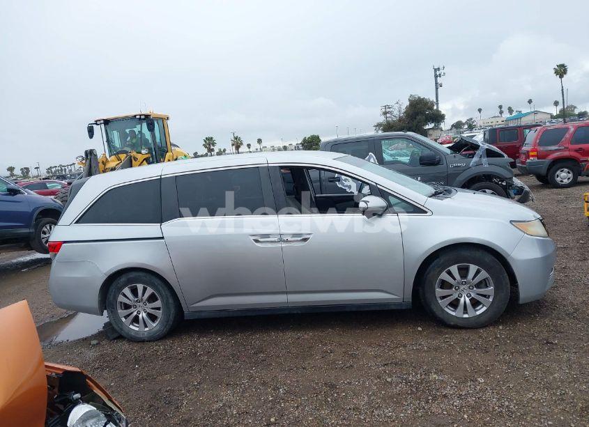 Photo 12 of 2014 Honda Odyssey EX (VIN 5FNRL5H4XEB048990)