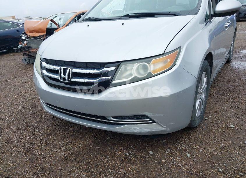 Photo 6 of 2014 Honda Odyssey EX (VIN 5FNRL5H4XEB048990)