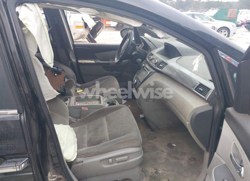Photo 5 of 2014 Honda Odyssey EX (VIN 5FNRL5H4XEB111926)