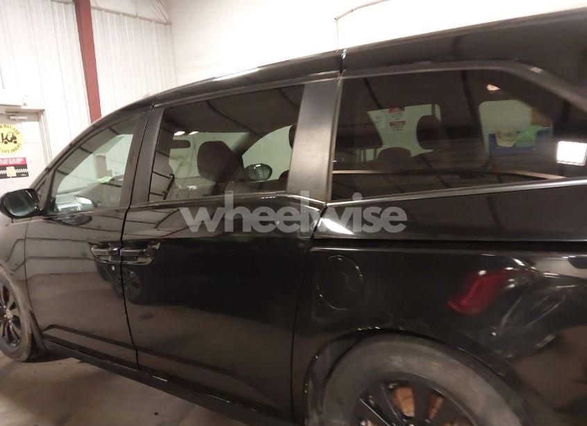 Photo 15 of 2016 Honda Odyssey EX (VIN 5FNRL5H4XGB028810)