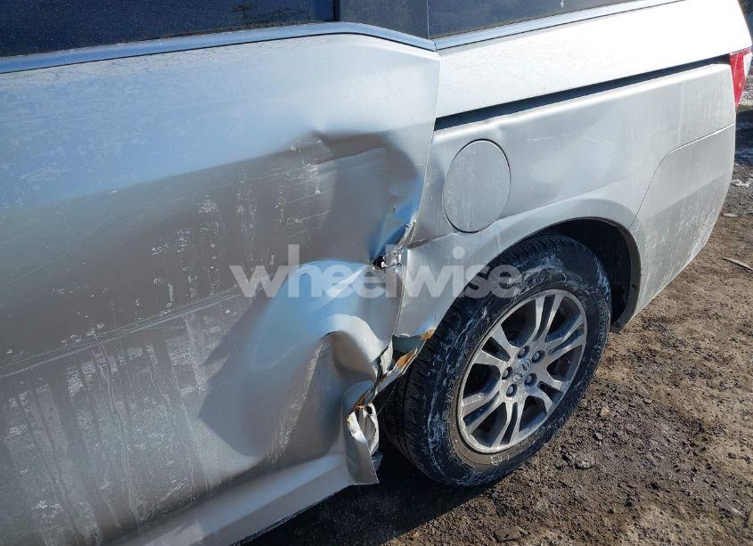 Photo 6 of 2011 Honda Odyssey EX-L (VIN 5FNRL5H60BB021665)