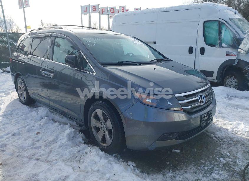 2011 Honda Odyssey EX-L (VIN 5FNRL5H60BB021908) main photo