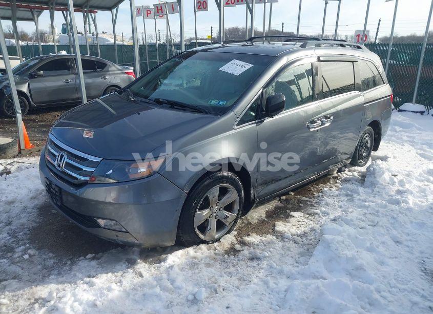 Photo 2 of 2011 Honda Odyssey EX-L (VIN 5FNRL5H60BB021908)