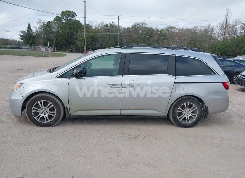 Photo 14 of 2011 Honda Odyssey EX-L (VIN 5FNRL5H60BB037445)