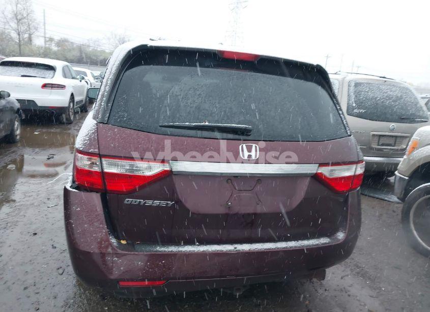 Photo 16 of 2011 Honda Odyssey EX-L (VIN 5FNRL5H60BB042905)