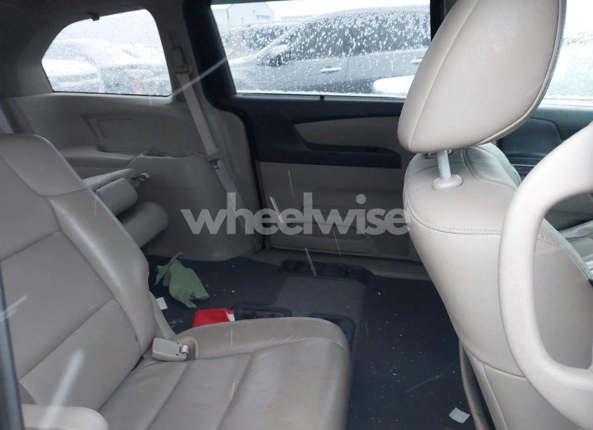 Photo 8 of 2011 Honda Odyssey EX-L (VIN 5FNRL5H60BB042905)