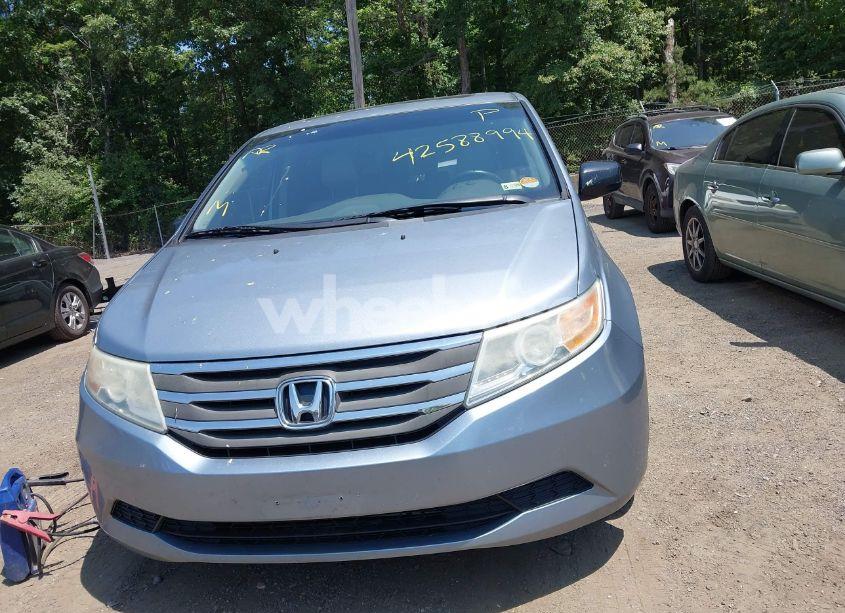 Photo 12 of 2011 Honda Odyssey EX-L (VIN 5FNRL5H60BB051135)