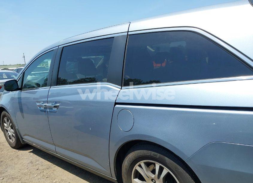 Photo 14 of 2011 Honda Odyssey EX-L (VIN 5FNRL5H60BB051135)