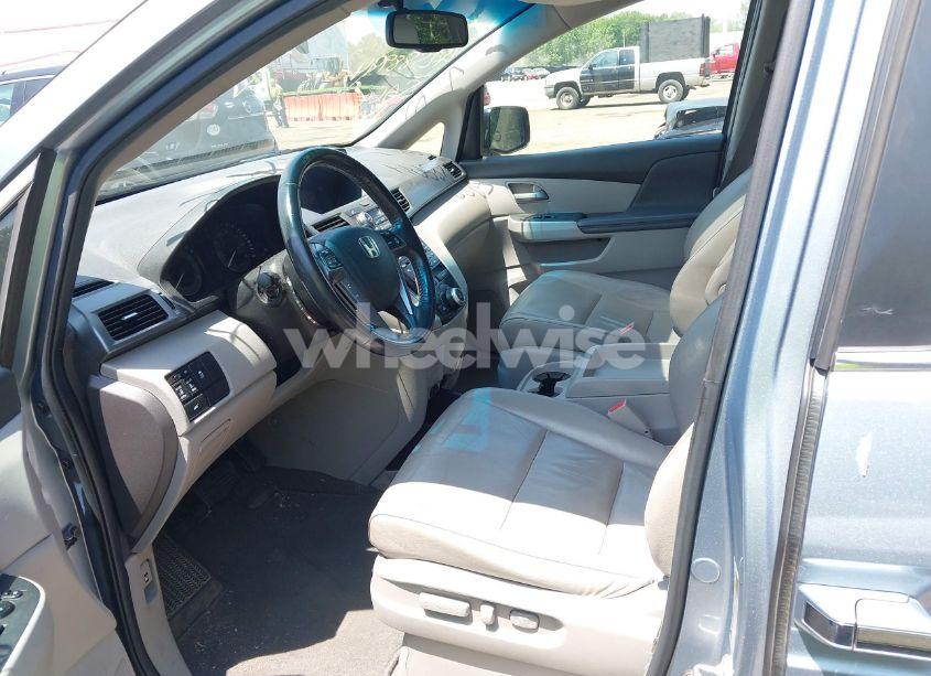 Photo 5 of 2011 Honda Odyssey EX-L (VIN 5FNRL5H60BB051135)