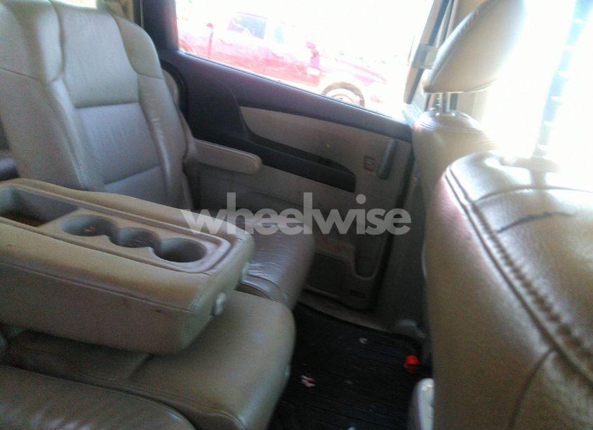 Photo 8 of 2011 Honda Odyssey EX-L (VIN 5FNRL5H60BB060093)