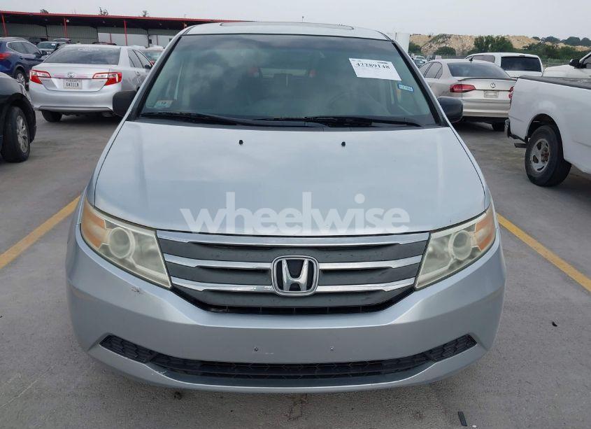 Photo 12 of 2011 Honda Odyssey EX-L (VIN 5FNRL5H60BB071885)